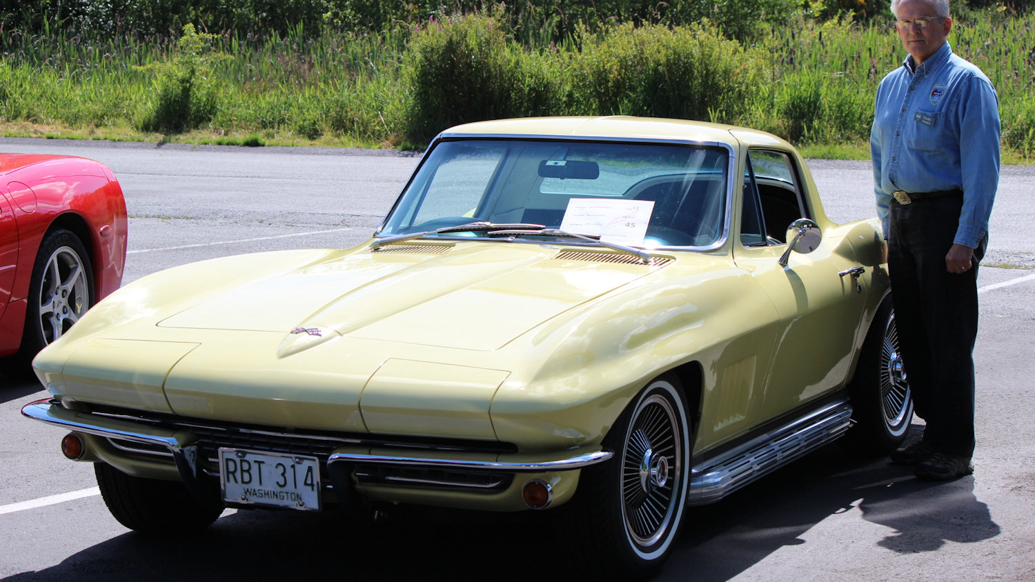 Corvette Generations/C2/C2 1967 Yellow (2).jpg